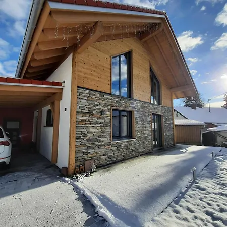 Vakantiehuis Alpenchalet Allgäu Oy-Mittelberg